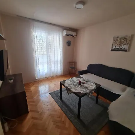 Stan Apartment *
