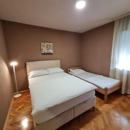 Stan Apartment *